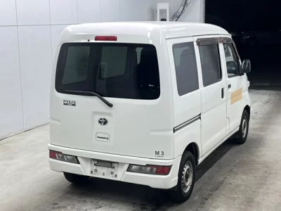 Toyota PIXIS VAN  с аукциона в Японии
