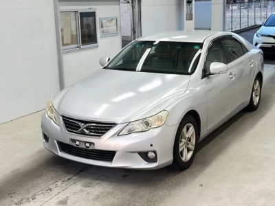 Toyota MARK X  с аукциона в Японии