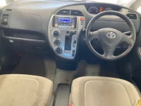 Toyota RACTIS лот № 1081 оценка R  с аукциона в Японии 2