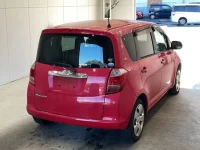 Toyota RACTIS лот № 1081 оценка R  с аукциона в Японии 1