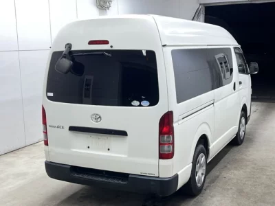 Toyota REGIUS ACE VAN