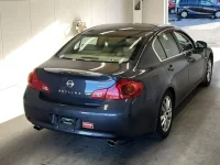 Nissan SKYLINE лот № 3879 оценка 3.5  с аукциона в Японии 1