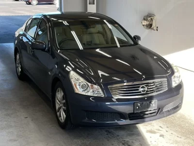 Nissan SKYLINE  с аукциона в Японии