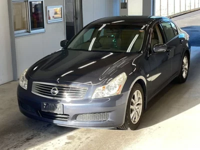 Nissan SKYLINE  с аукциона в Японии