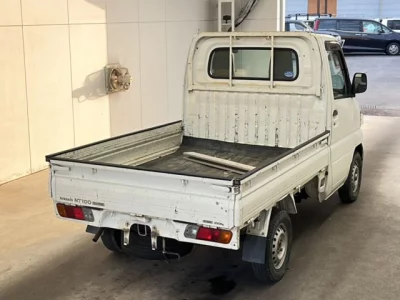 Nissan CLIPPER TRUCK