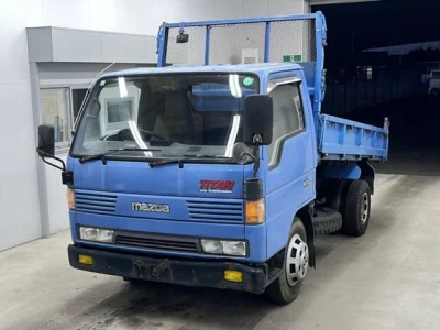 Mazda TITAN  с аукциона в Японии