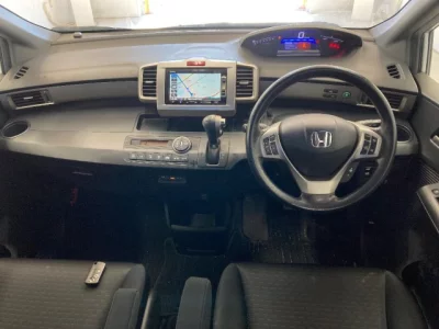 Honda FREED  с аукциона в Японии