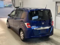 Honda FREED лот № 3049 оценка 3.5  с аукциона в Японии 4