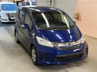 Honda FREED лот № 3049 оценка 3.5  с аукциона в Японии 3