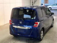 Honda FREED лот № 3049 оценка 3.5  с аукциона в Японии 1