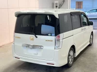 Honda STEP WAGON лот № 3057 оценка R  с аукциона в Японии 1