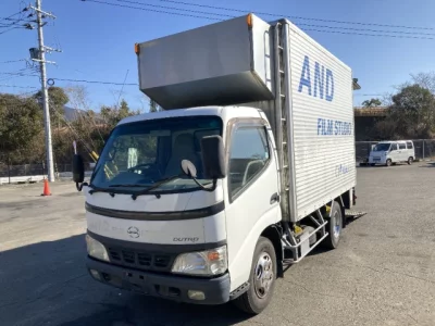 Hino DUTRO  с аукциона в Японии