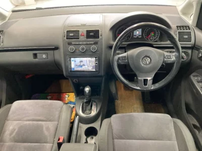 Volkswagen GOLF TOURAN