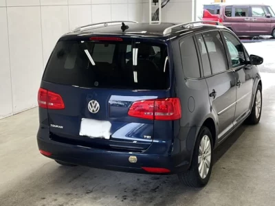 Volkswagen GOLF TOURAN