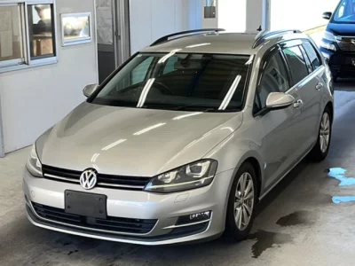 Volkswagen GOLF VARIANT