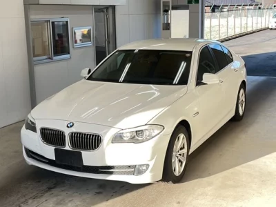 BMW 5-Series  с аукциона в Японии