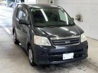 Toyota NOAH лот № 3956 оценка 3.5  с аукциона в Японии 3