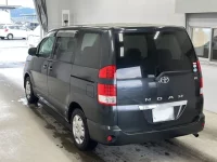 Toyota NOAH лот № 3956 оценка 3.5  с аукциона в Японии 4
