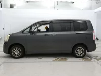 Toyota NOAH лот № 30416 оценка R  с аукциона в Японии 3