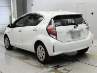 Toyota AQUA лот № 30029 оценка RA  с аукциона в Японии 5