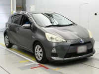 Toyota AQUA лот № 30074 оценка 3  с аукциона в Японии 4