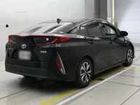 Toyota PRIUS PHV лот № 30141 оценка 4.5  с аукциона в Японии 1