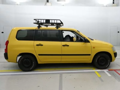 Toyota PROBOX  с аукциона в Японии