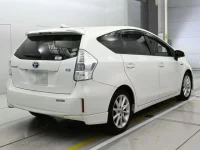 Toyota PRIUS ALPHA лот № 30009 оценка 4  с аукциона в Японии 1
