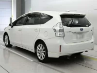 Toyota PRIUS ALPHA лот № 30009 оценка 4  с аукциона в Японии 5