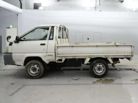 Toyota TOWN ACE TRUCK лот № 90211 оценка 3  с аукциона в Японии 3