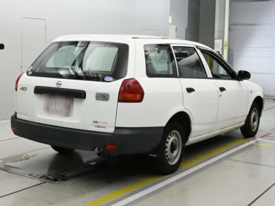 Nissan AD  с аукциона в Японии