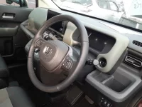 Honda FREED лот № 36157 оценка 5  с аукциона в Японии 8
