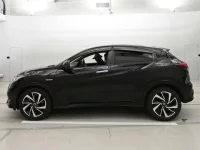 Honda VEZEL лот № 30003 оценка 4  с аукциона в Японии 3