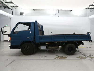 Mazda TITAN  с аукциона в Японии