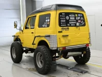 Suzuki JIMNY лот № 11 оценка R  с аукциона в Японии 5