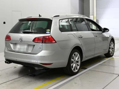 Volkswagen GOLF VARIANT