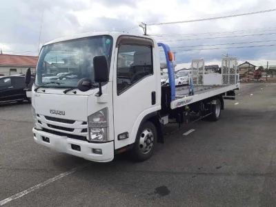 Isuzu ELF