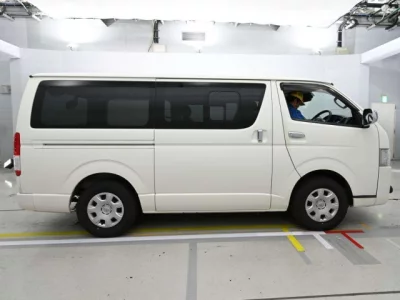 Toyota REGIUS ACE VAN