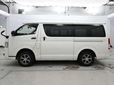 Toyota REGIUS ACE VAN