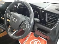 Lexus NX лот № 33026 оценка 5  с аукциона в Японии 8