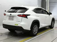 Lexus NX лот № 30110 оценка RA  с аукциона в Японии 1