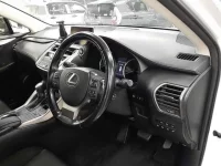 Lexus NX лот № 30110 оценка RA  с аукциона в Японии 8