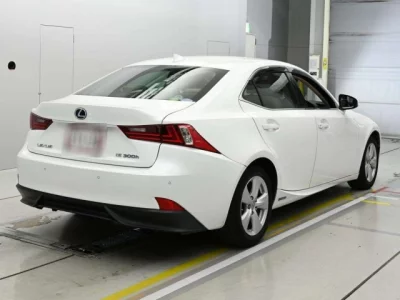 Lexus IS