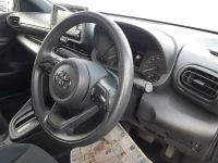 Toyota YARIS лот № 30001 оценка 5  с аукциона в Японии 8