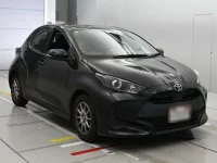 Toyota YARIS лот № 30081 оценка RA  с аукциона в Японии 4