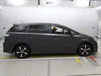 Toyota WISH лот № 30085 оценка 4  с аукциона в Японии 2