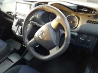 Toyota WISH лот № 30085 оценка 4  с аукциона в Японии 8