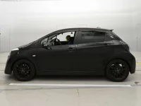 Toyota VITZ лот № 30066 оценка 3.5  с аукциона в Японии 3
