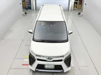 Toyota VOXY лот № 30042 оценка 4  с аукциона в Японии 6