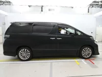 Toyota VELLFIRE лот № 30048 оценка 3.5  с аукциона в Японии 2
